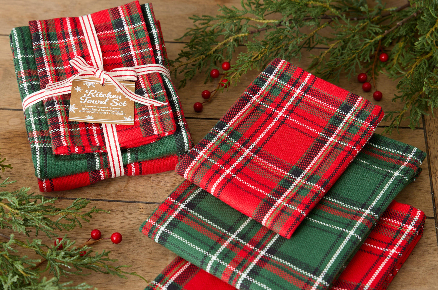 Boughs of Holly Plaid Heavyweight Kitchen Set of 3