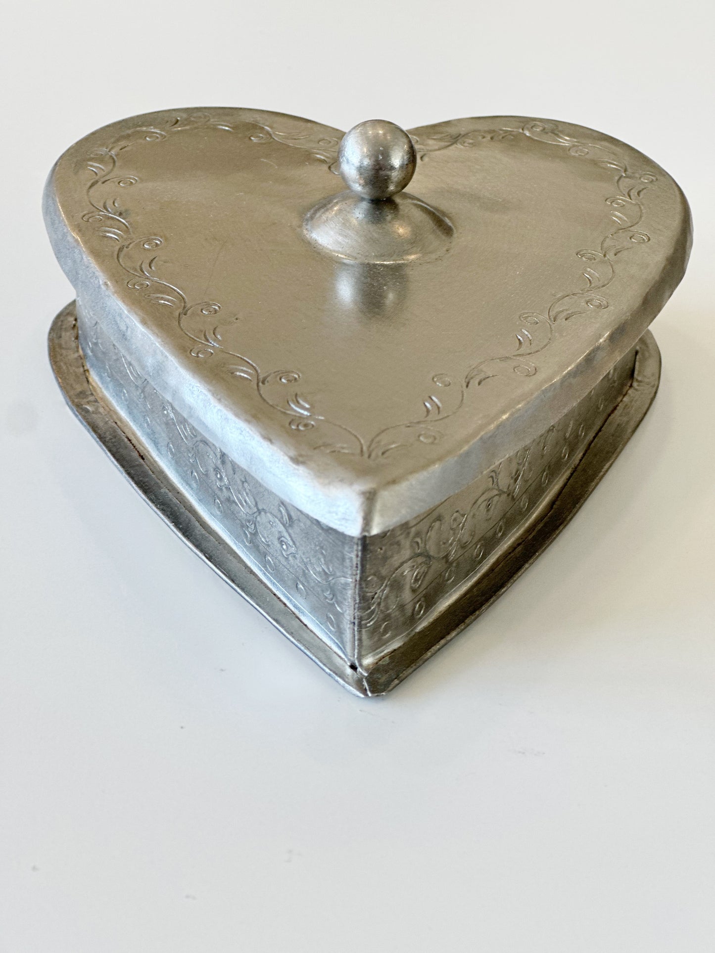 Iron Metal Heart Box