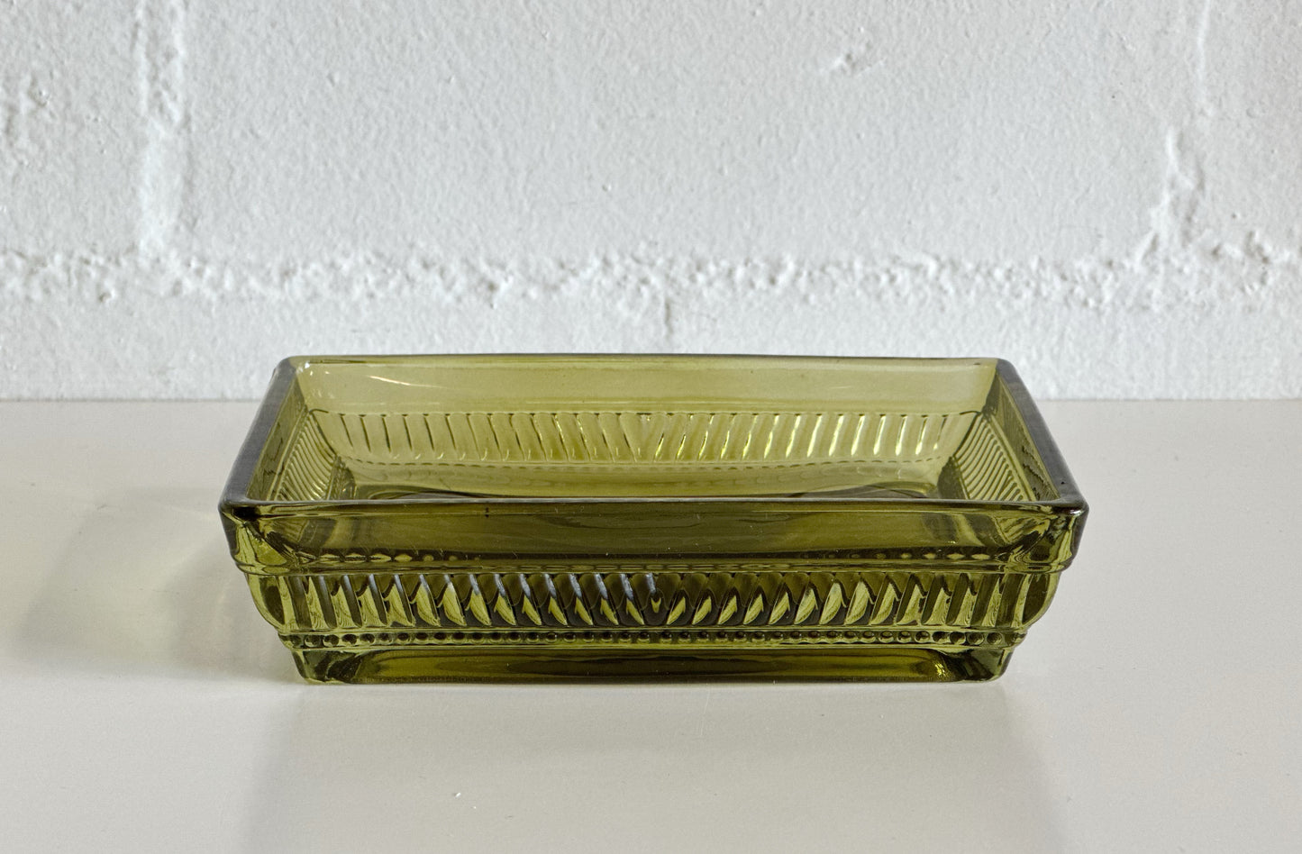 OLIVE GREEN GLASS SOAP DISH
