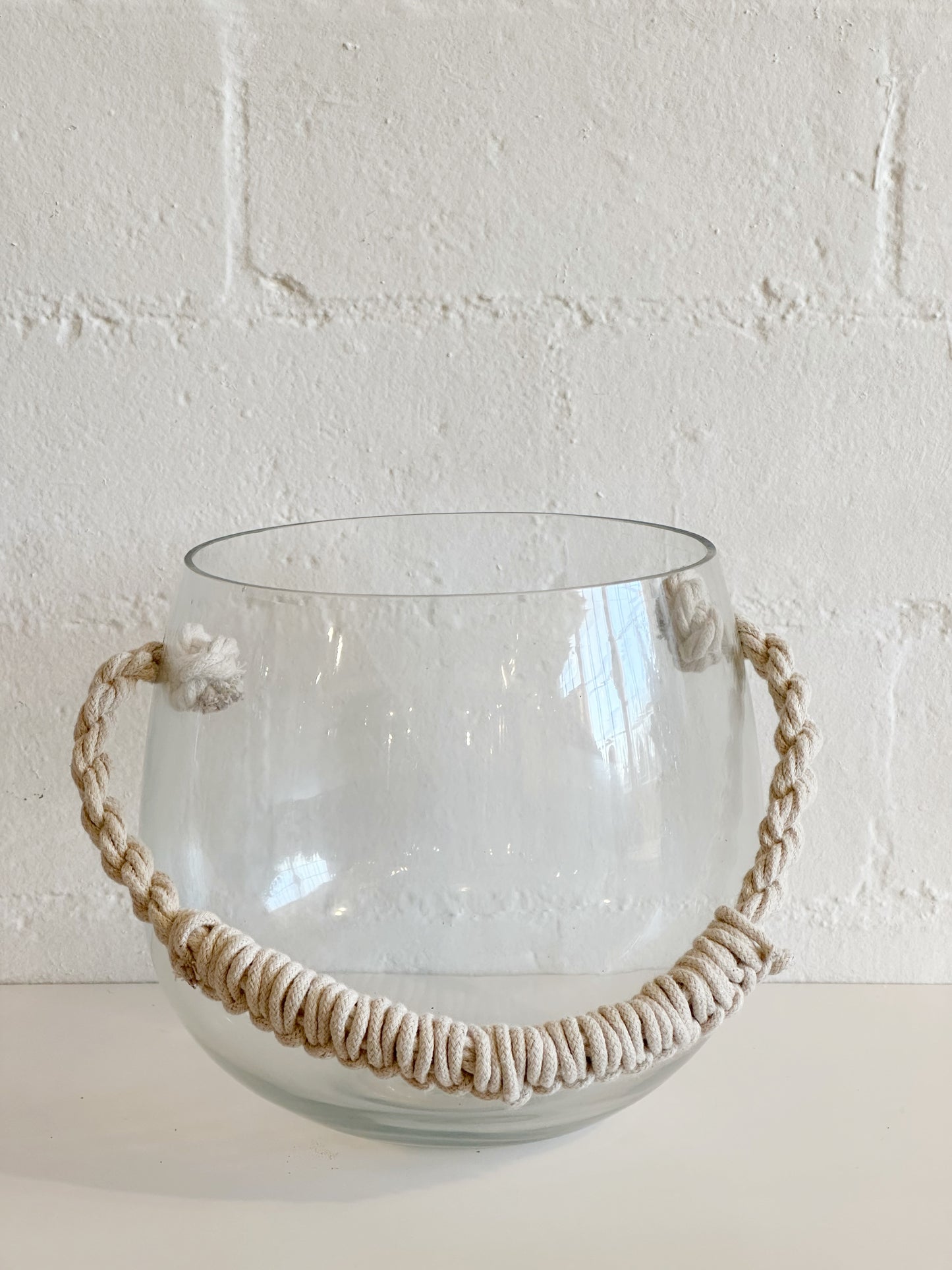 CLEAR GLASS HURRICANE W/COTTON ROPE