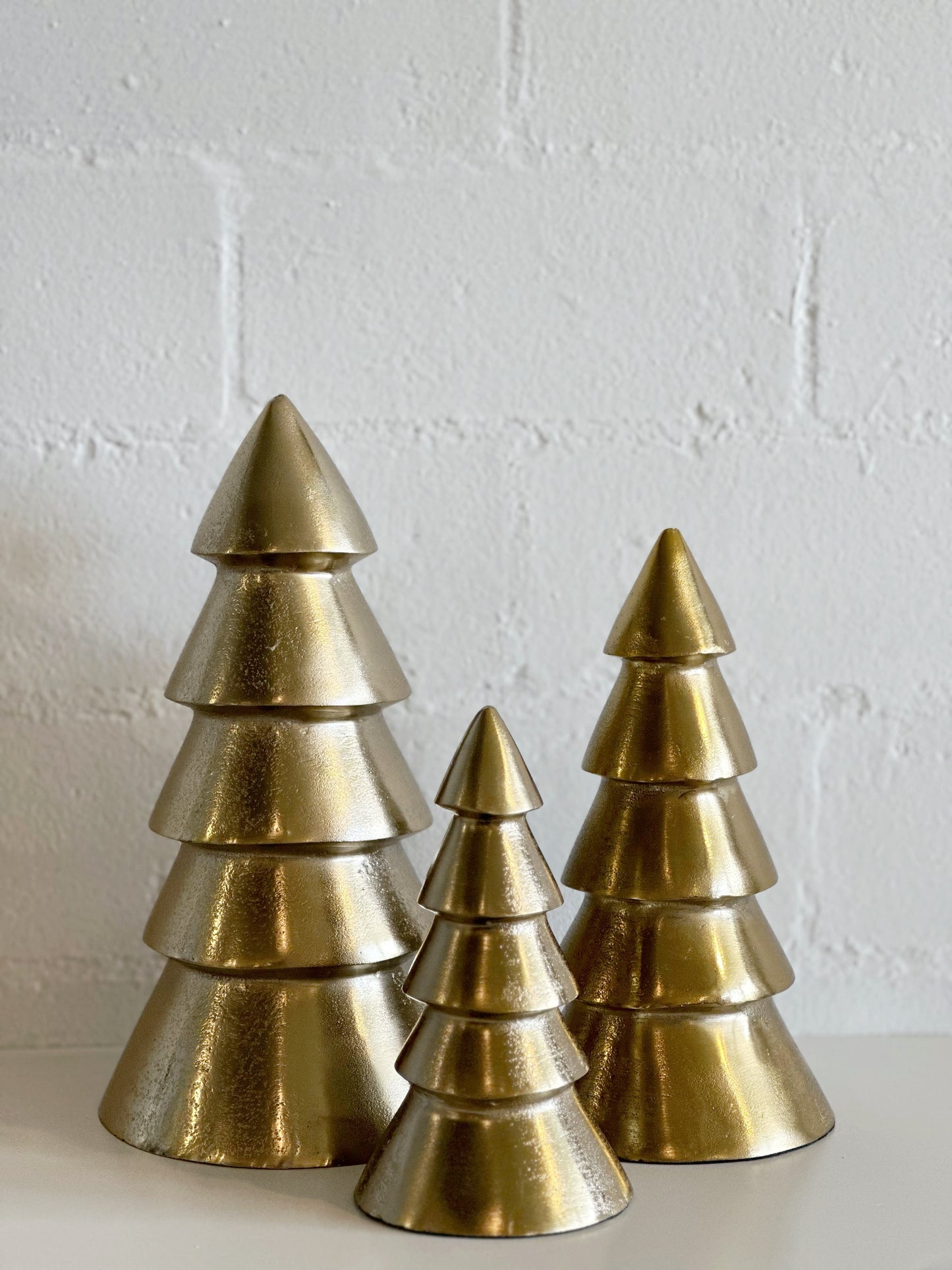 Gold Metal Holiday Tree