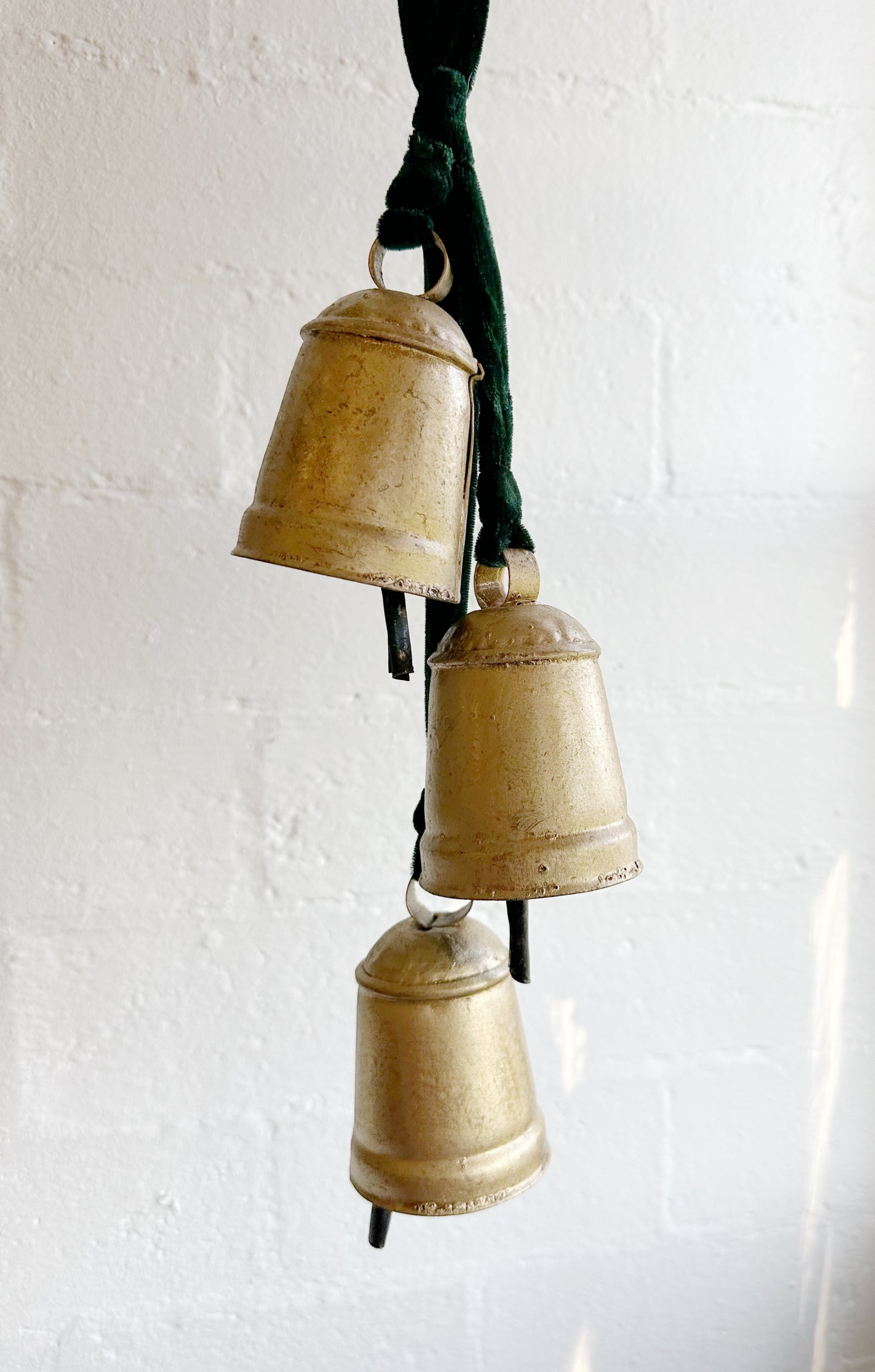3 BELL HANGER WITH GREEN VELVET RIBBON