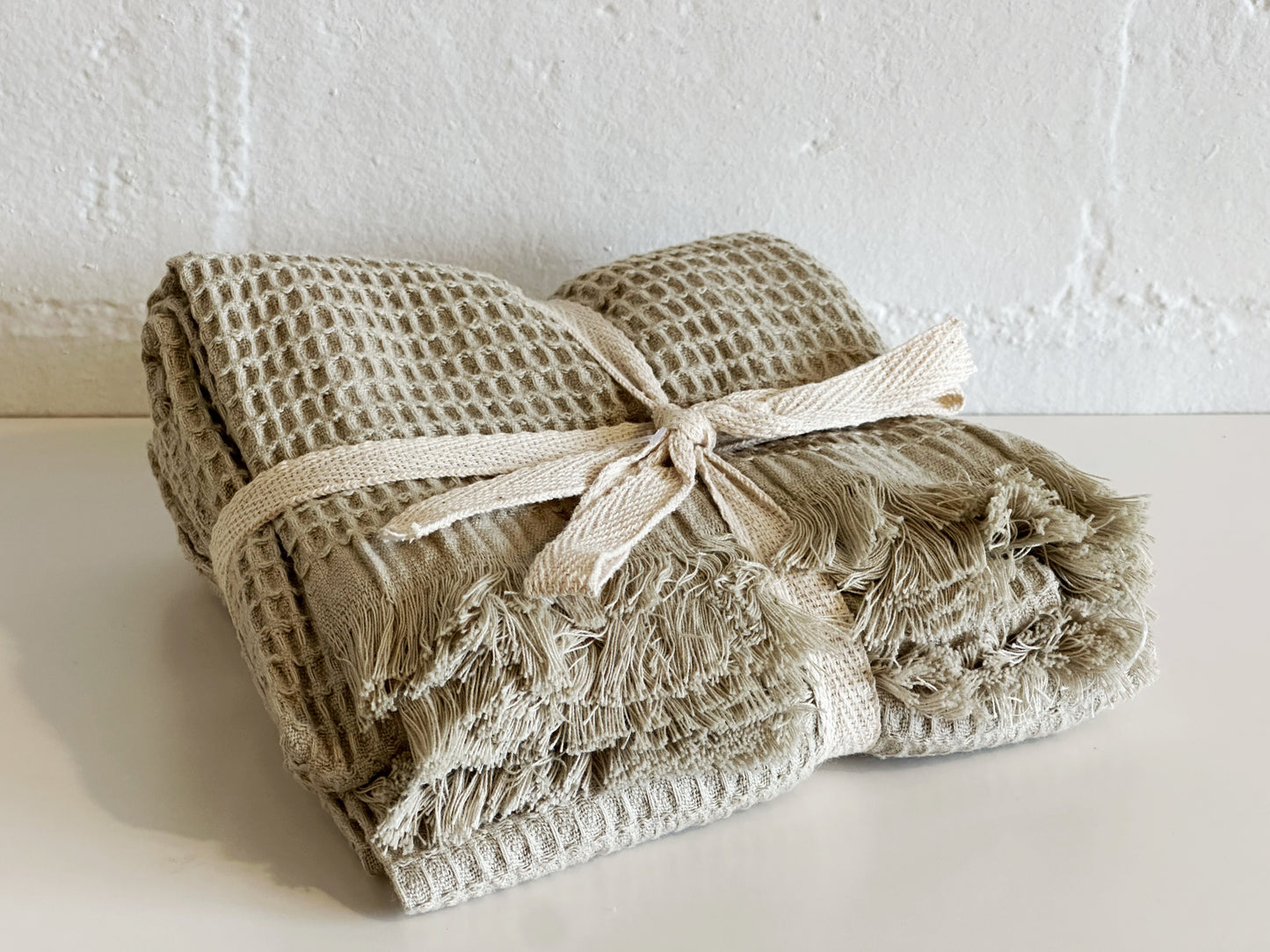 SAGE WAFFLE FRINGE TOWELS