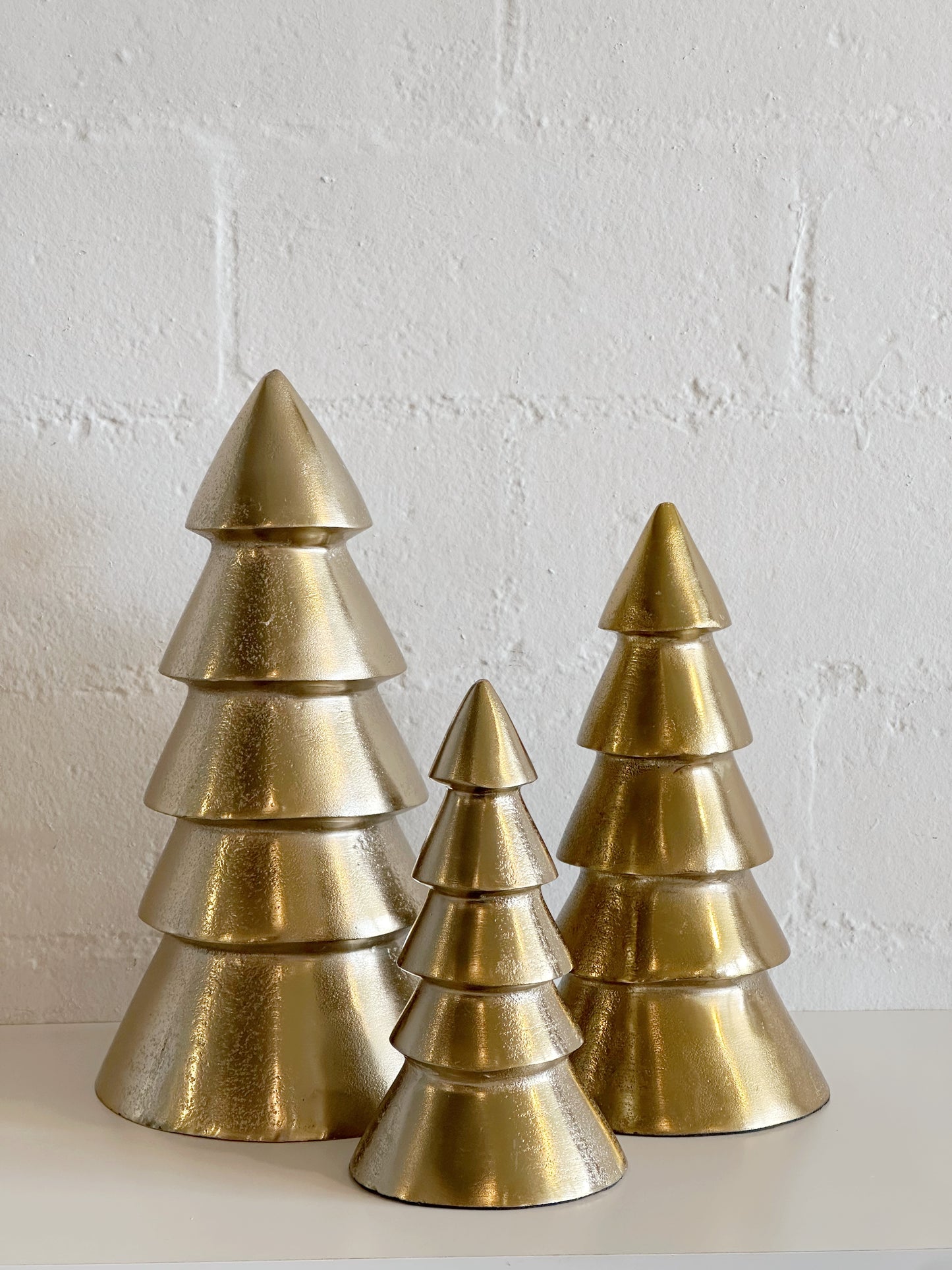 Gold Metal Holiday Tree