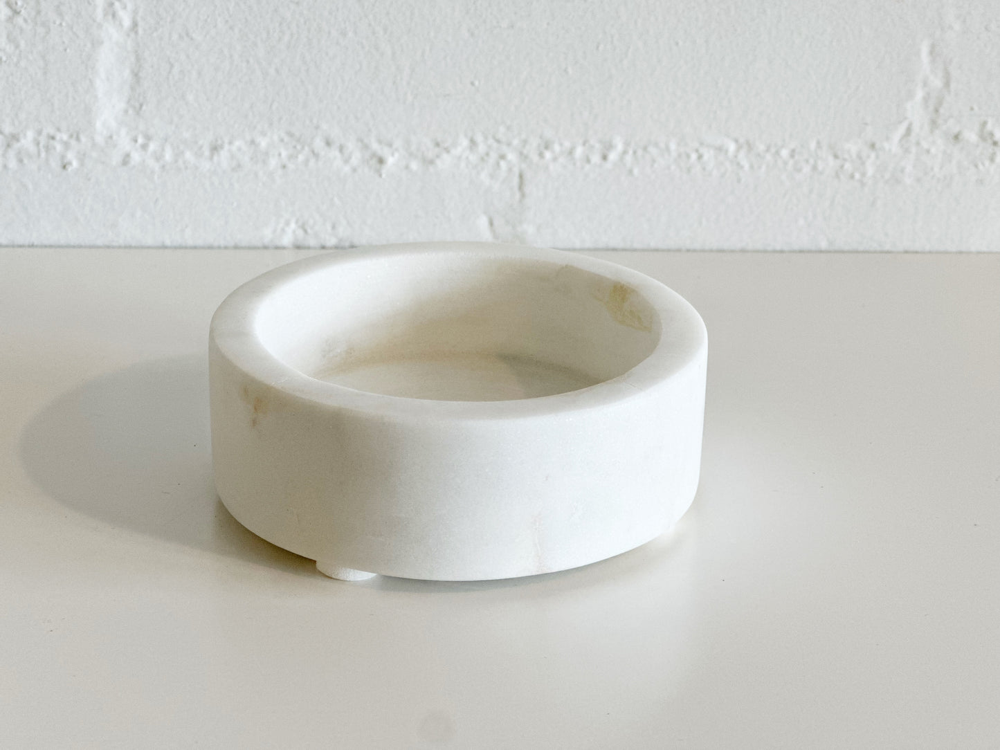 White Round Marble Tray