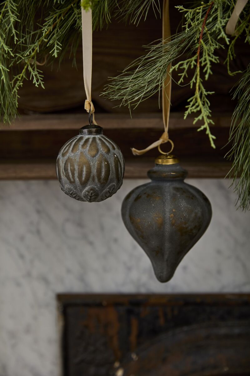 DOGWOOD ORNAMENT