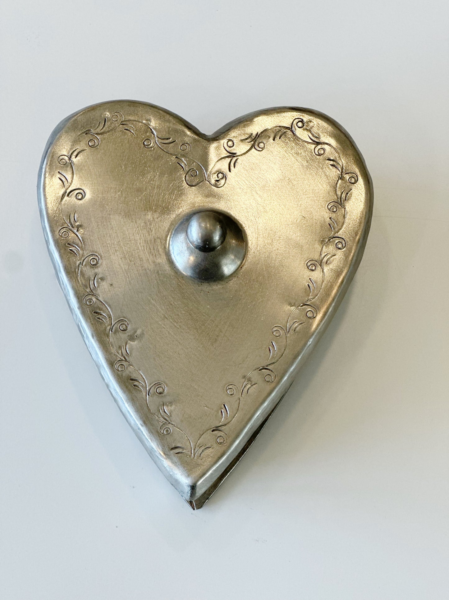 Iron Metal Heart Box