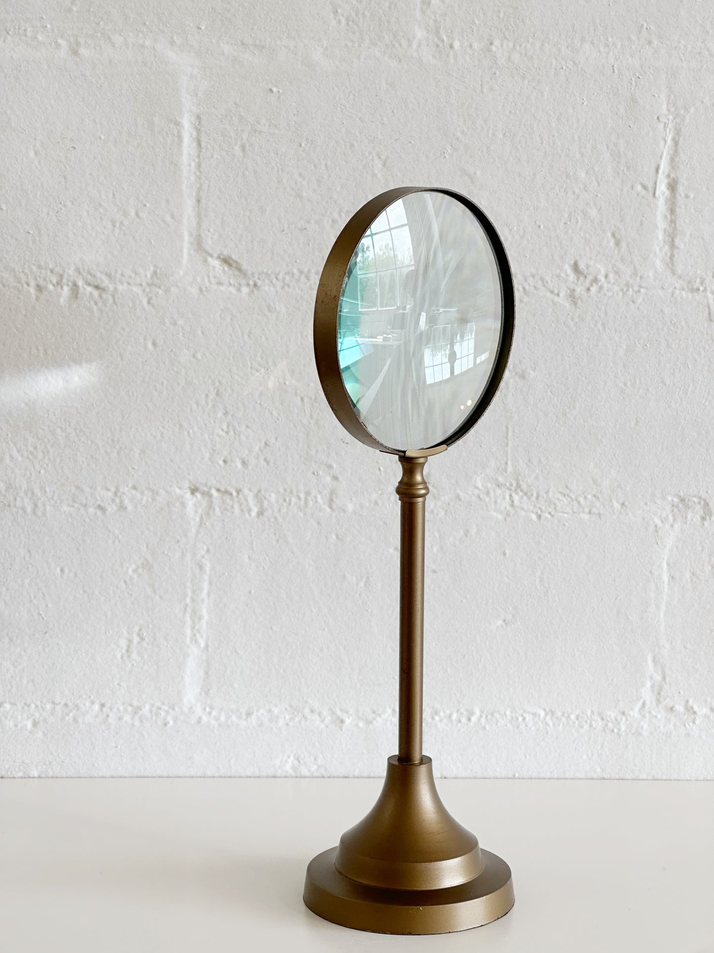 Antique Style Magnify Glass Stand