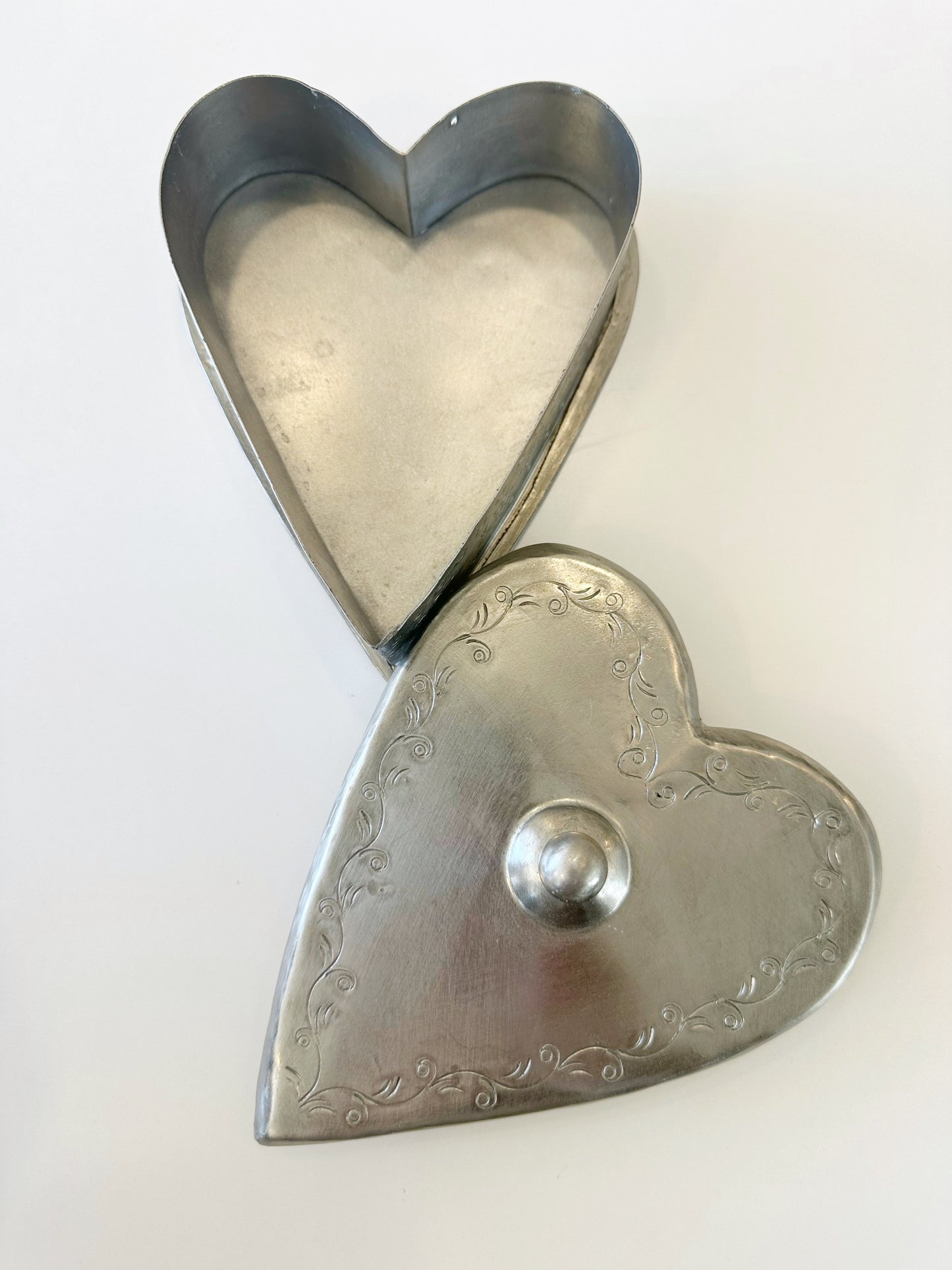 Iron Metal Heart Box