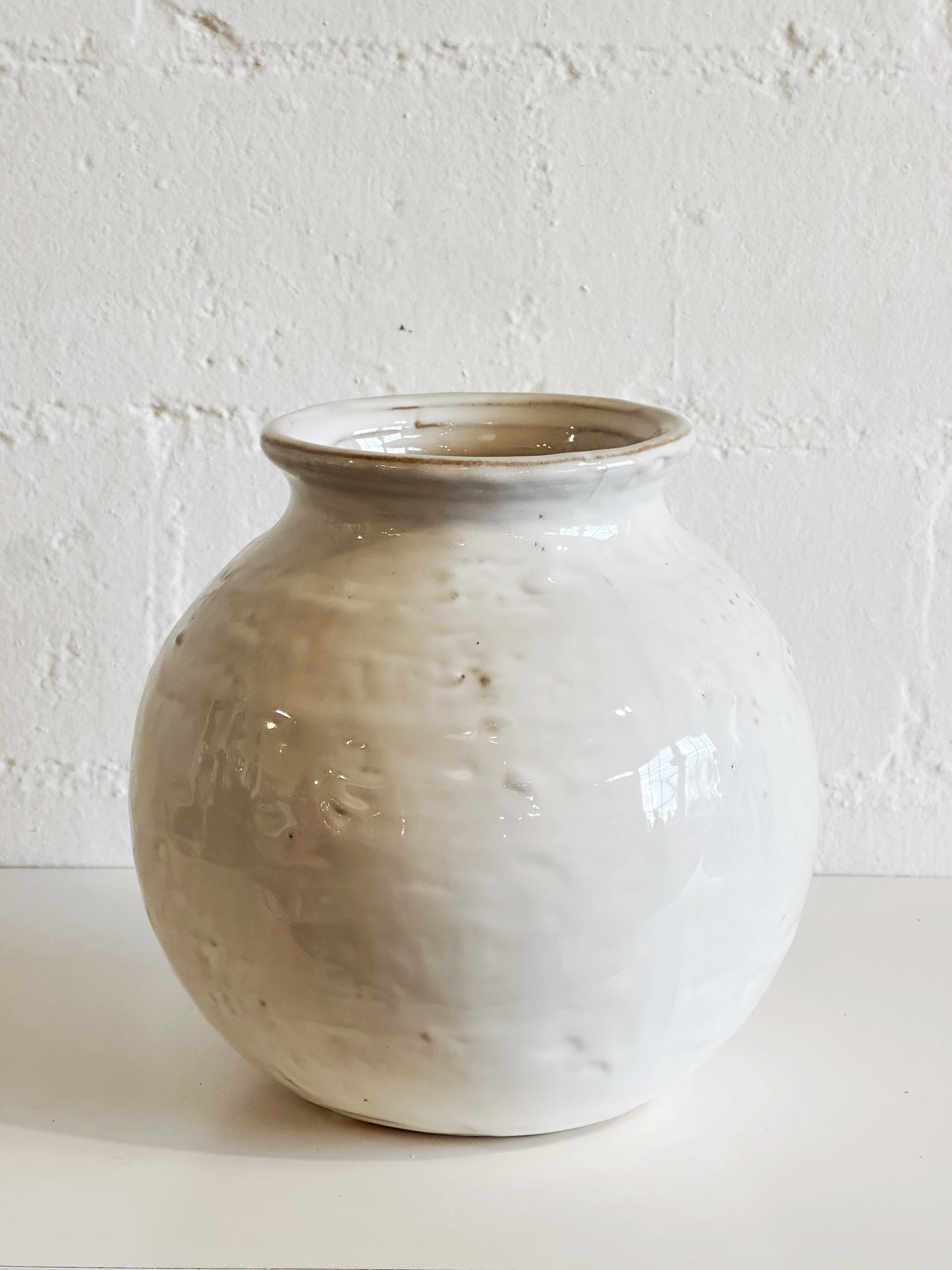 White Round Ball Vase