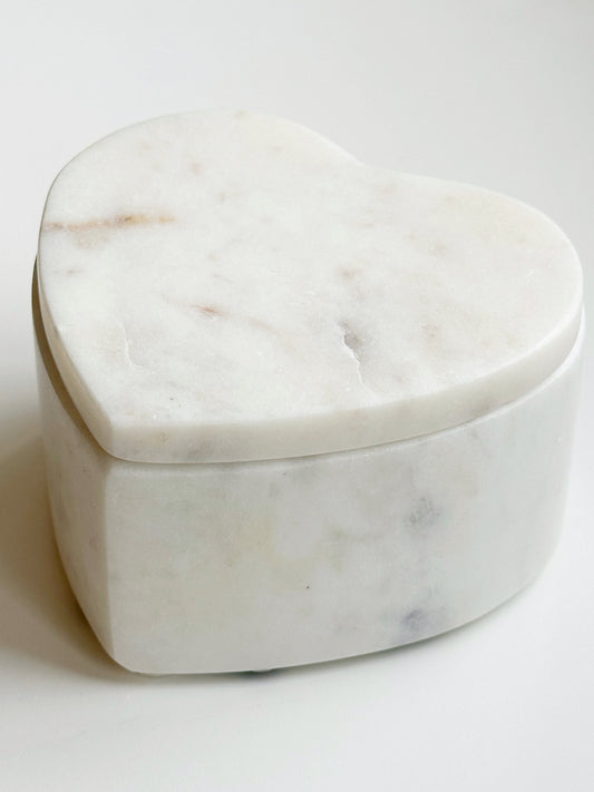 WHITE MARBLE HEART BOX