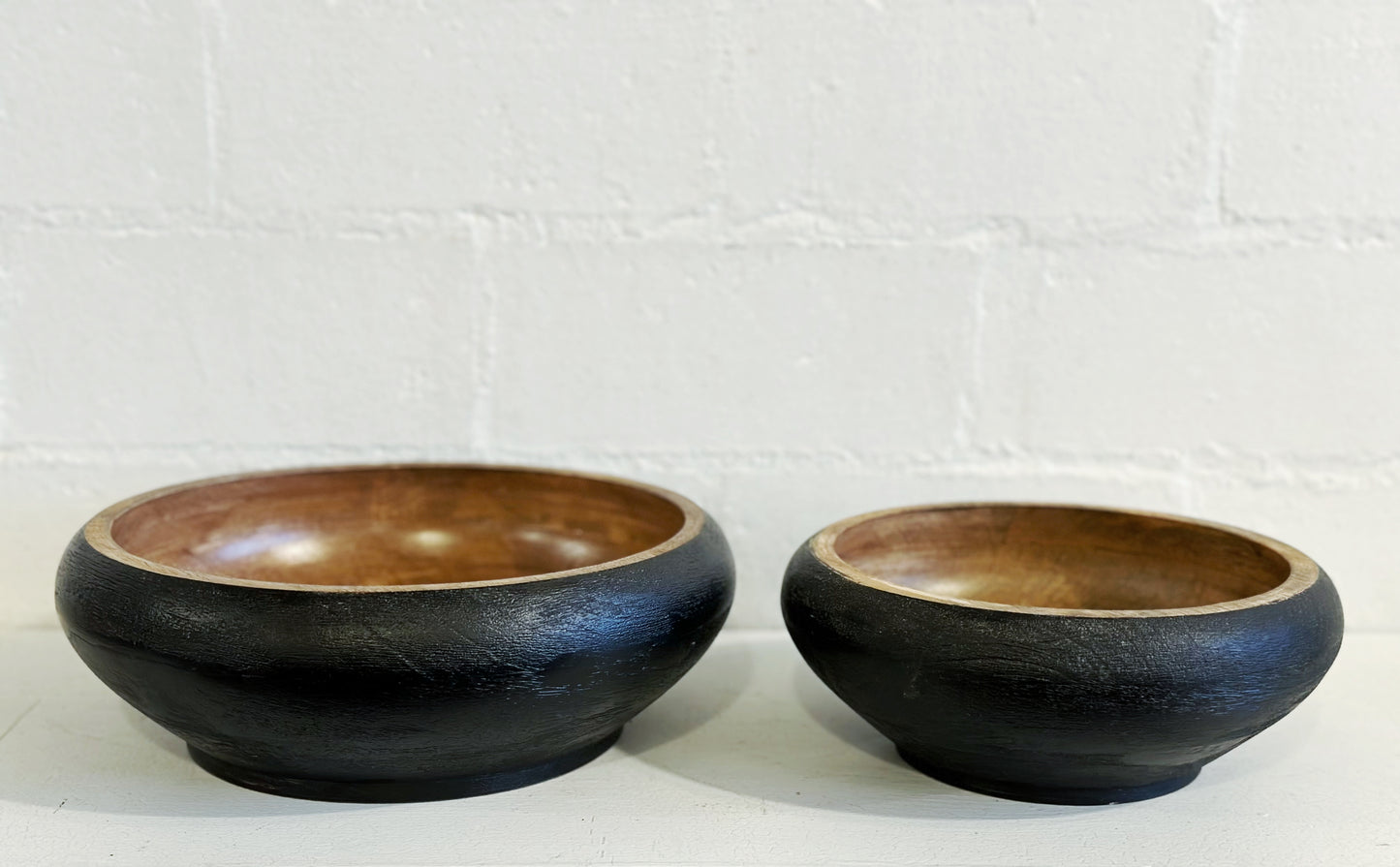 BLACK TEXTURED WOOD BOWL-Small