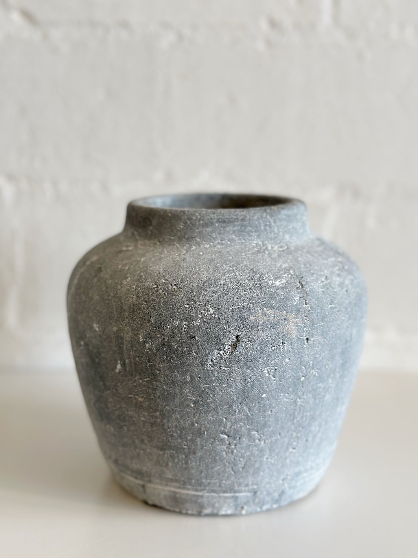 CHARCOAL VASE