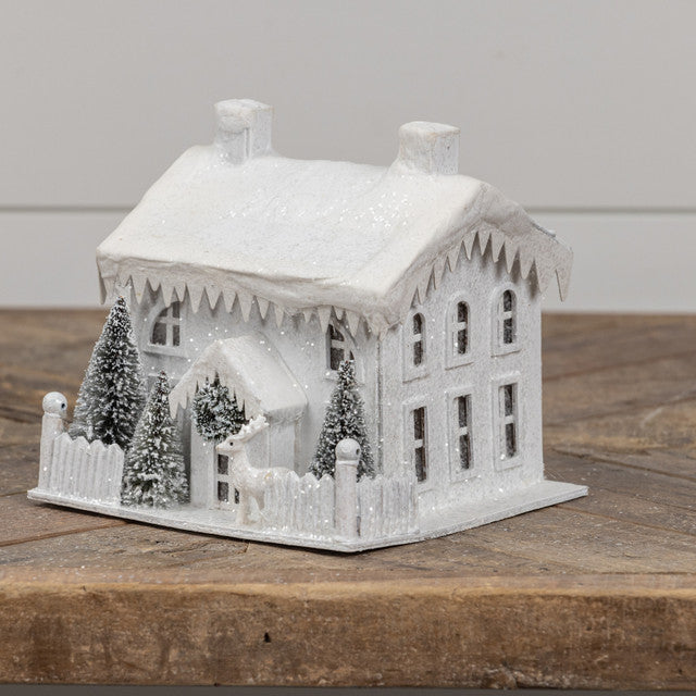LIGHTED WHITE MANOR