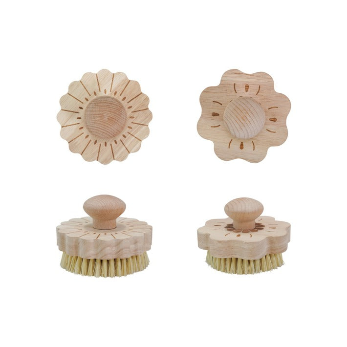 Beech Wood & Sisal Flower Brush