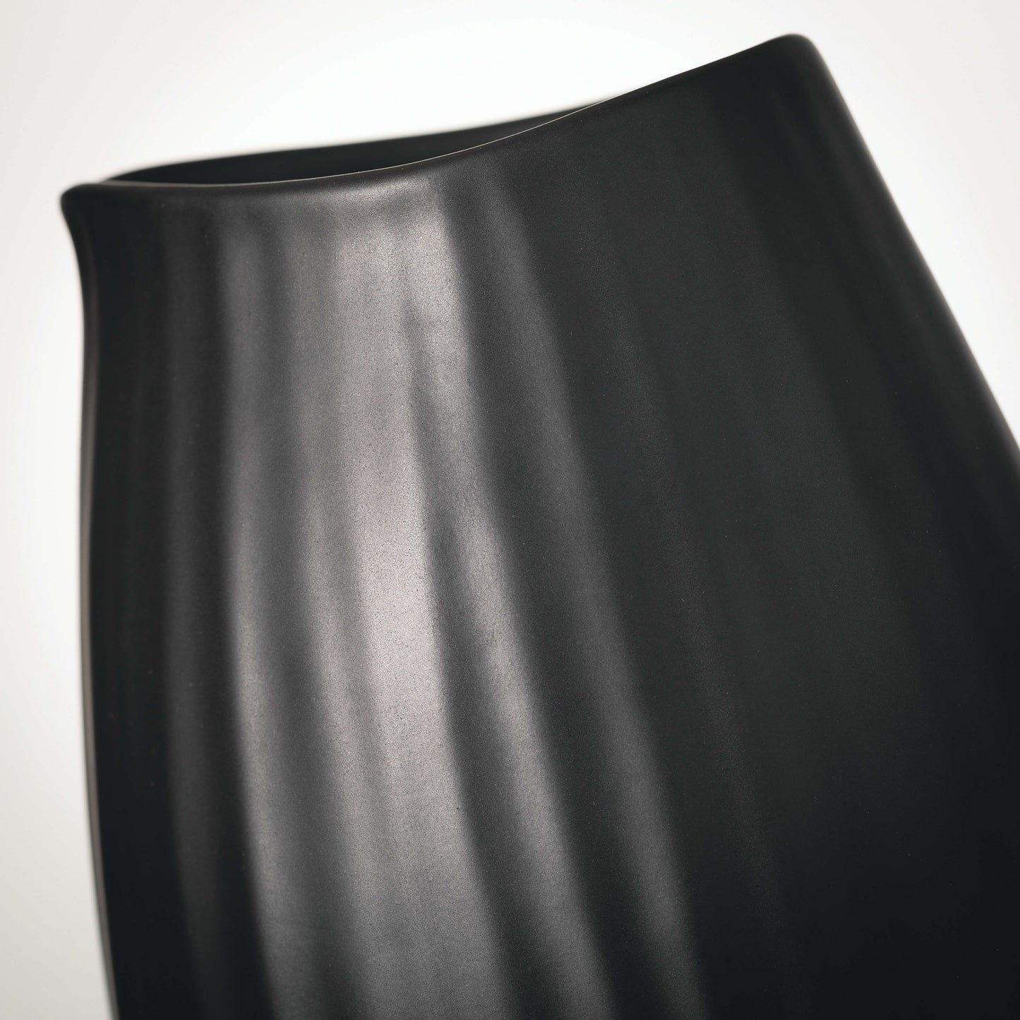 MODERN BLACK RIBBED VASE