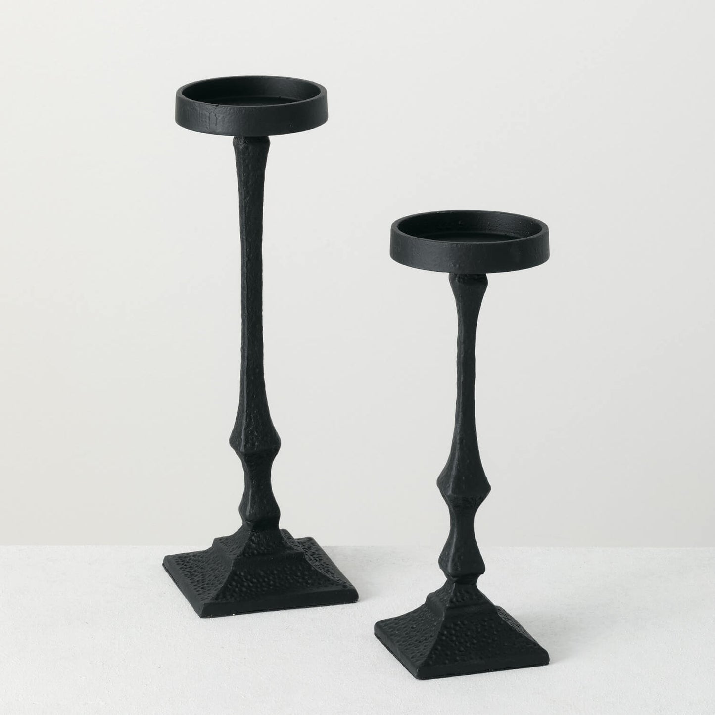 PILLAR CANDLE HOLDER