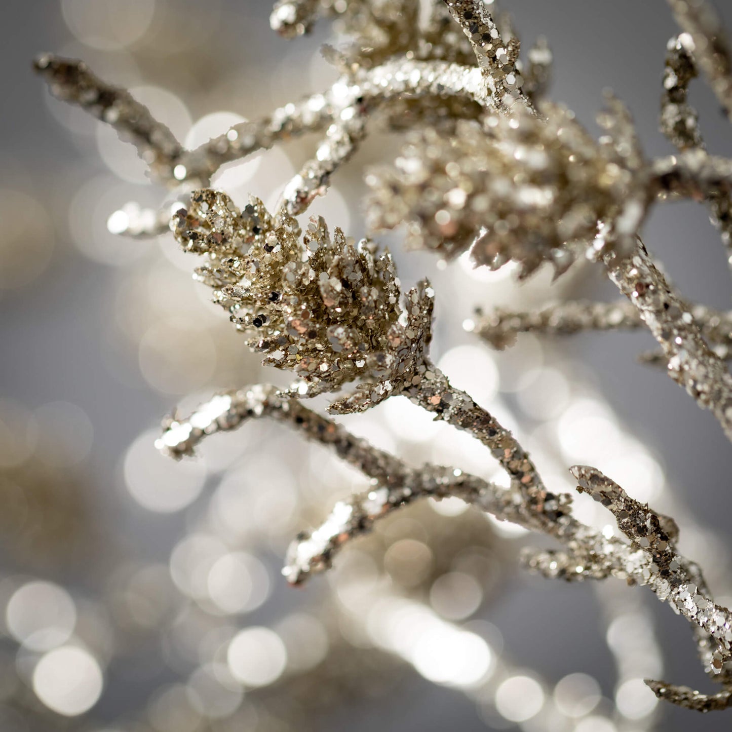 PLATINUM MINI PINECONE BRANCH