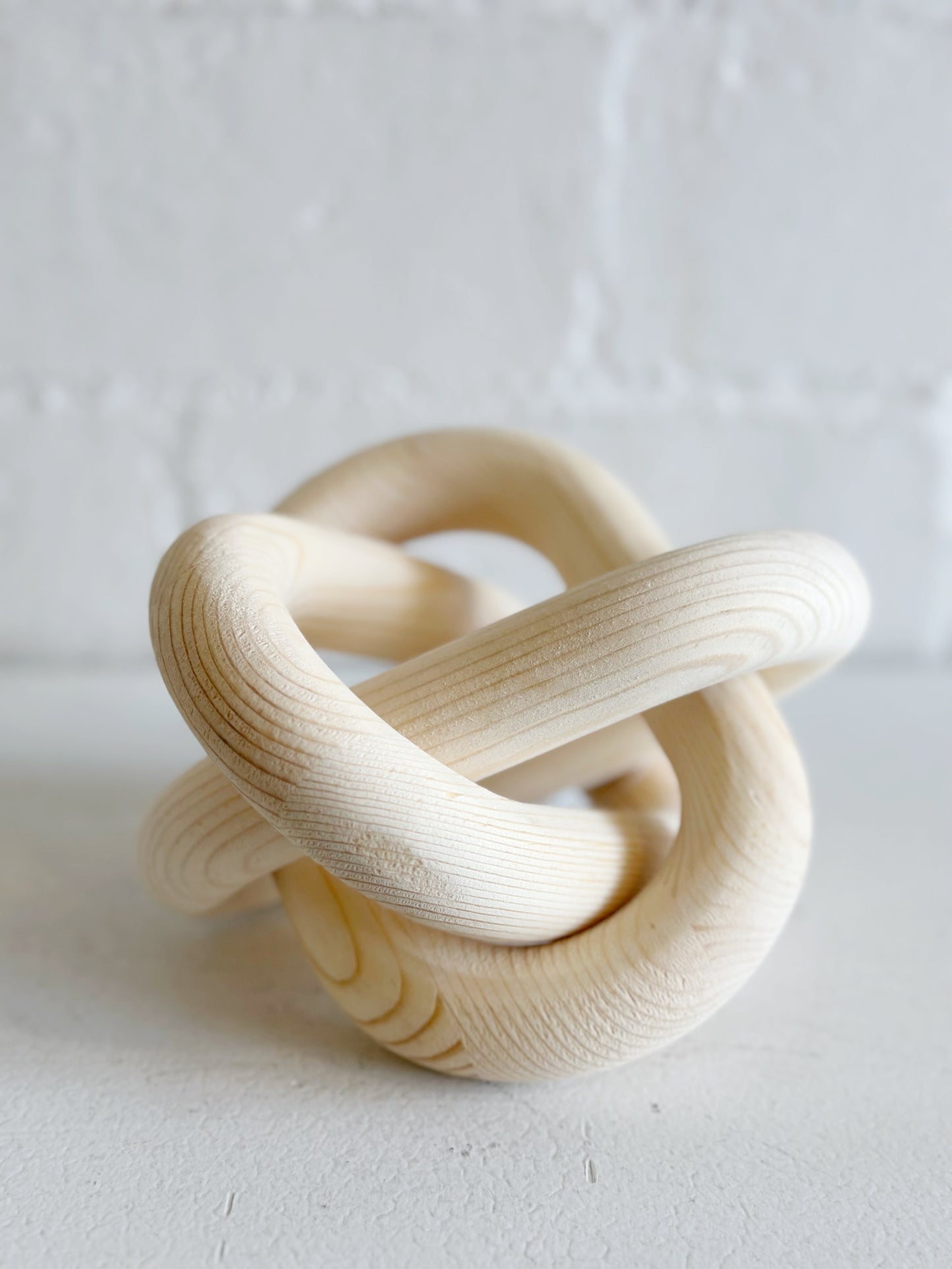 Linked Wood Knot Decor