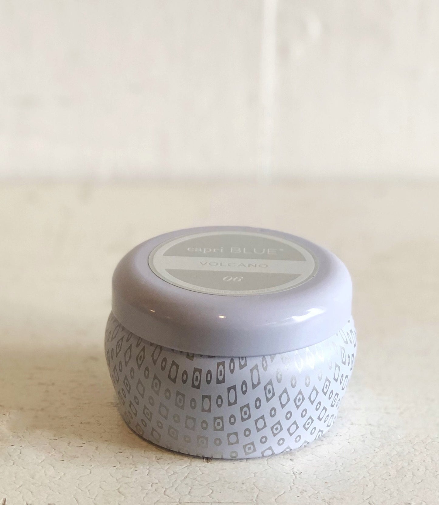 CapriBlue Volcano Candle -White tin
