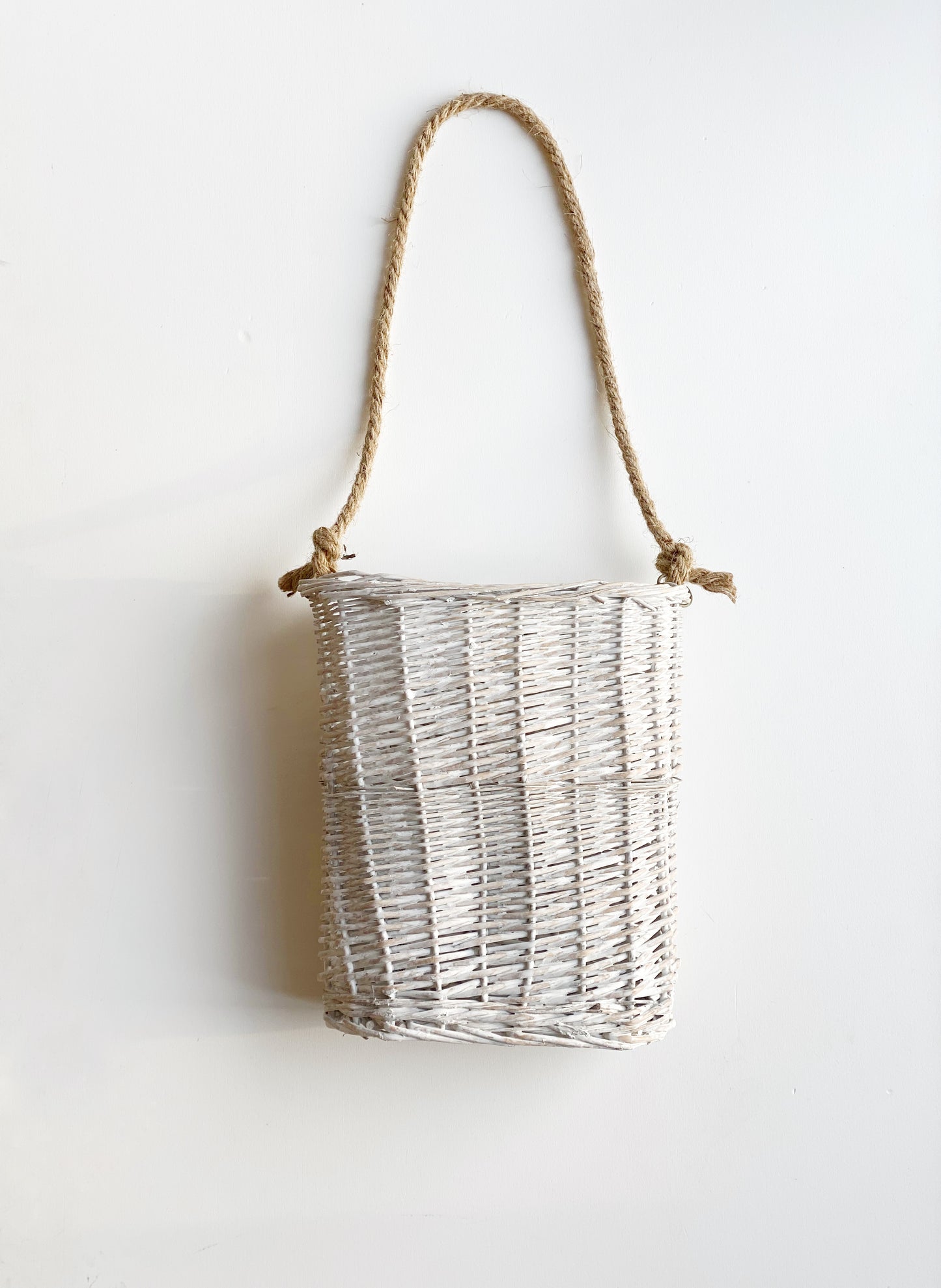 Willow Basket White Wash
