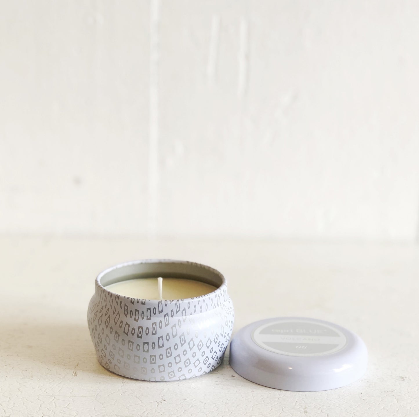 CapriBlue Volcano Candle -White tin