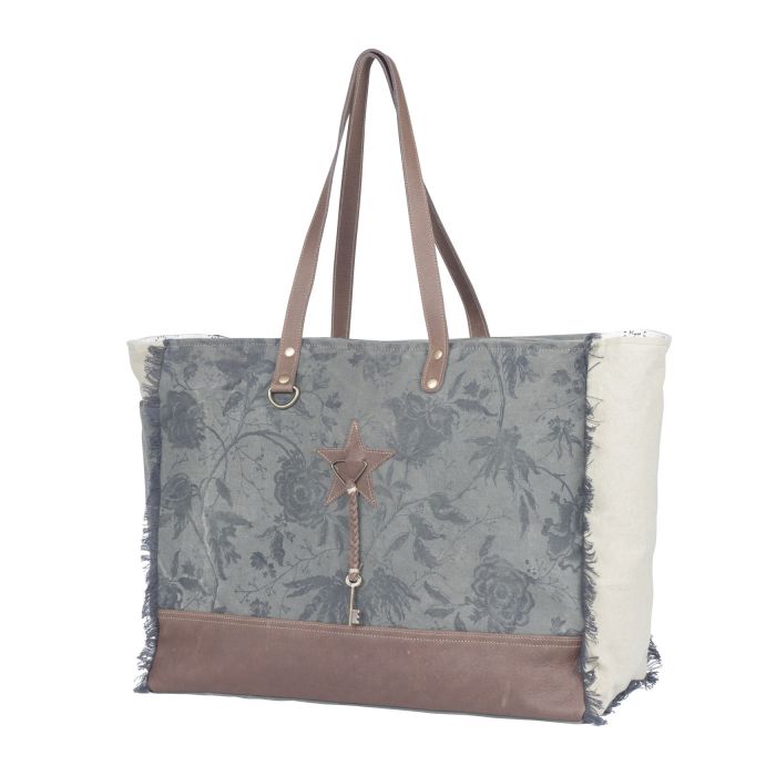 FRINGIE WEEKENDER BAG