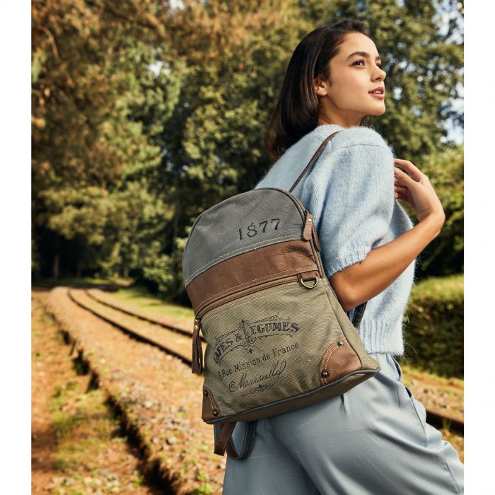 Elysia Backpack