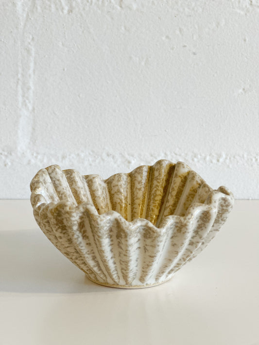 Mini Ruffle Dish
