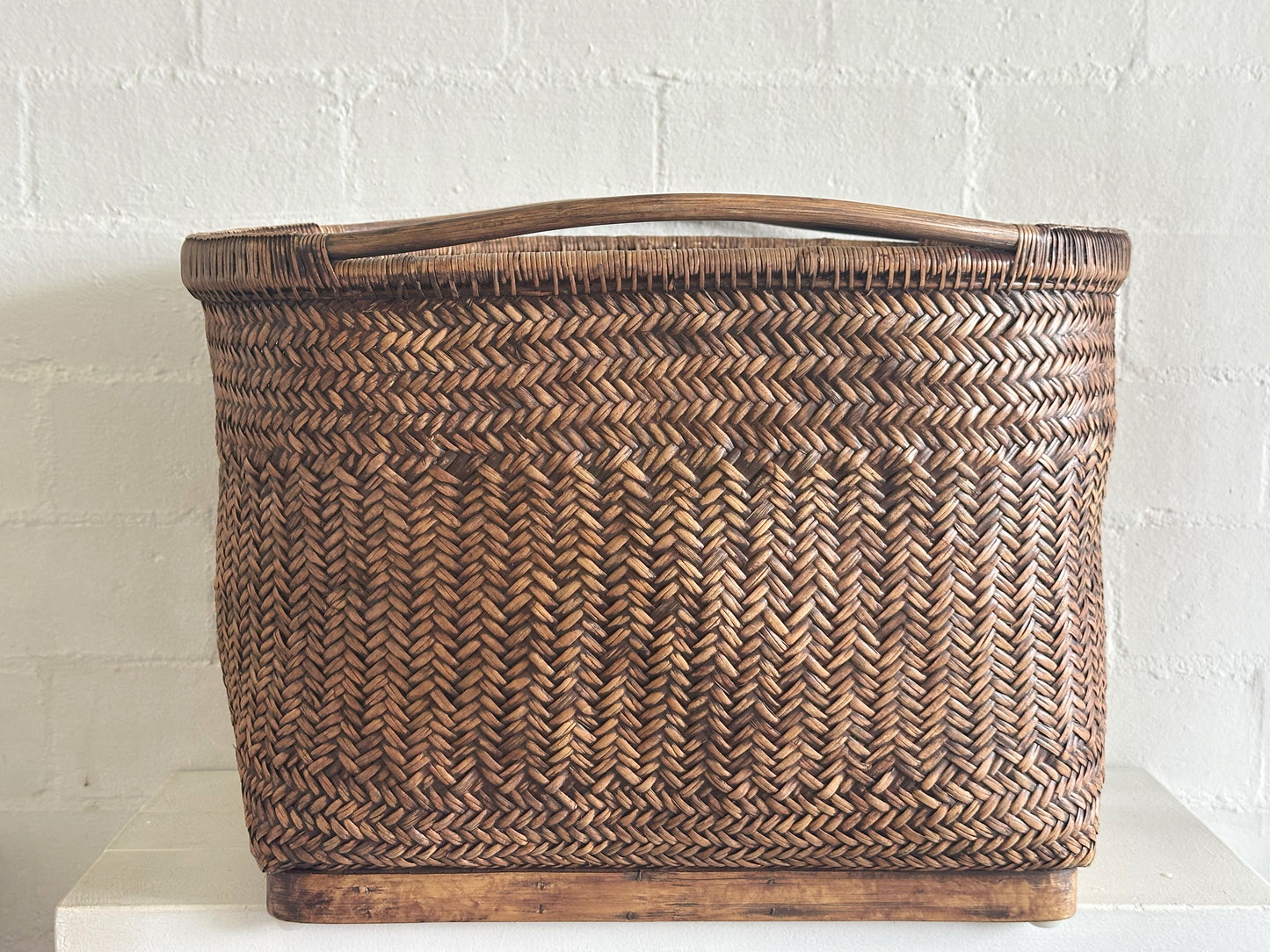 Maples Antique Style Basket