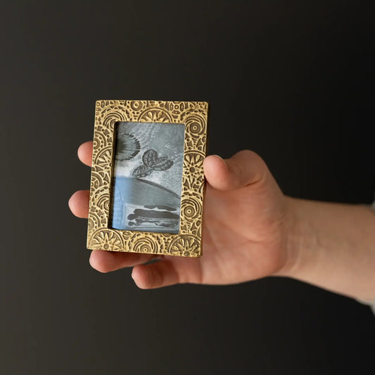 2x3 Julian Magnetic Mini Picture Frame Hammered Brass