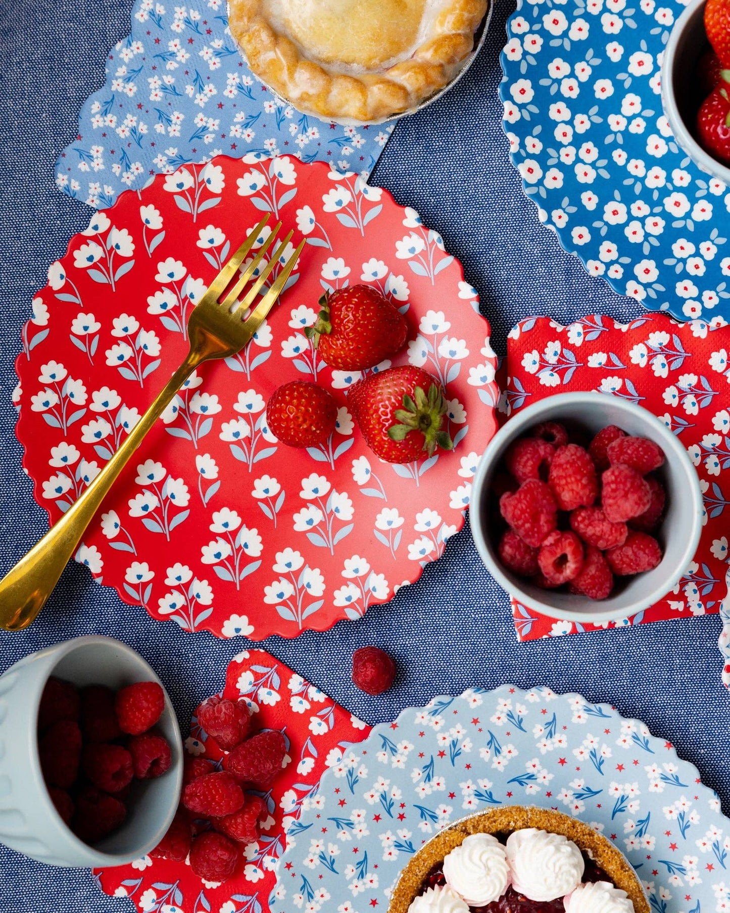 Floral Bamboo Paper Plate Set