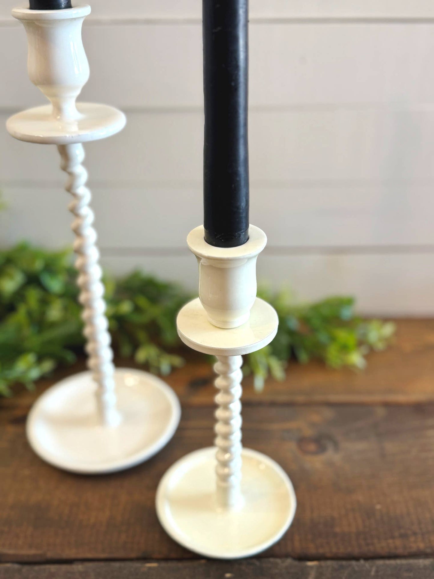 Corkscrew Taper Holder Off-White Small