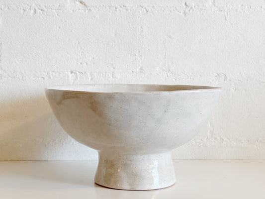 WHITE CERAMIC RAISED BOWL