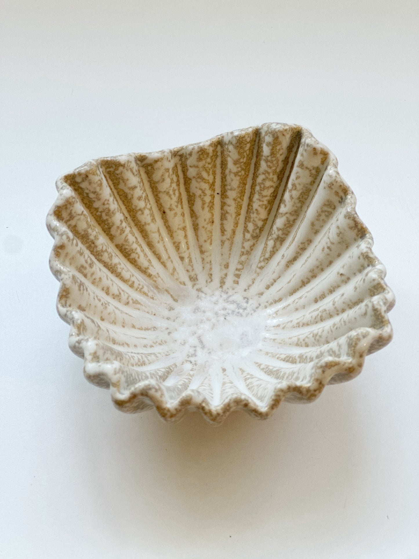 Mini Ruffle Dish