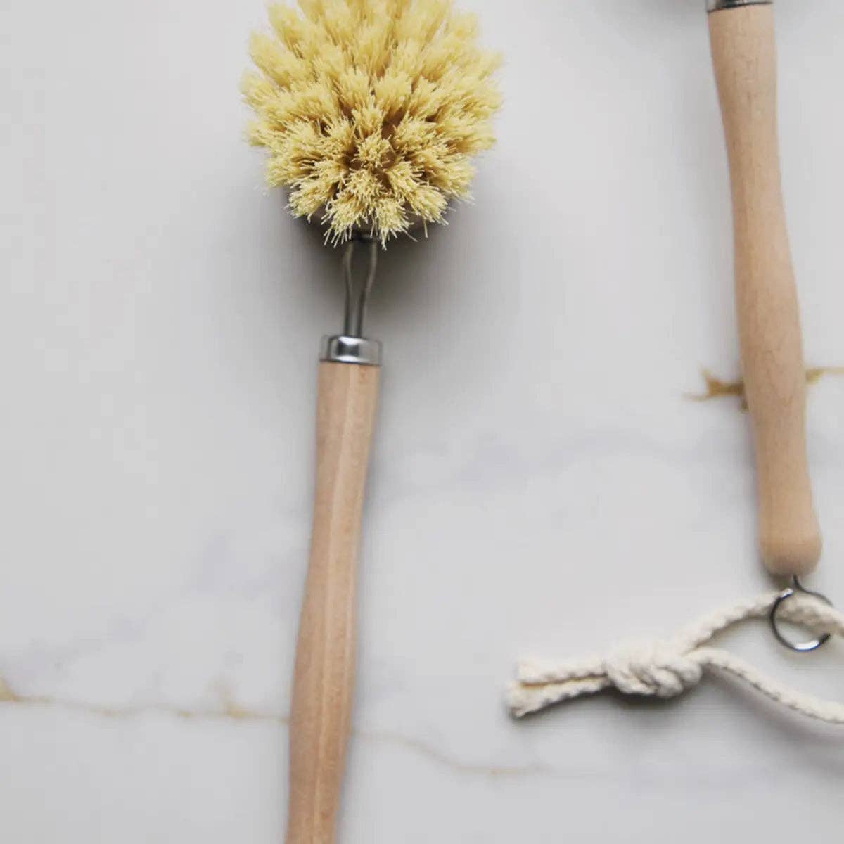 Long Handle Pot Brush: Horsehair