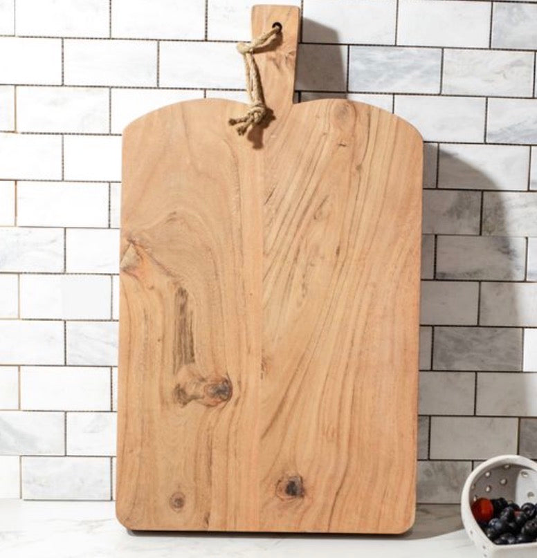 CHUNKY CURVED WOOD CUTTING BOARD