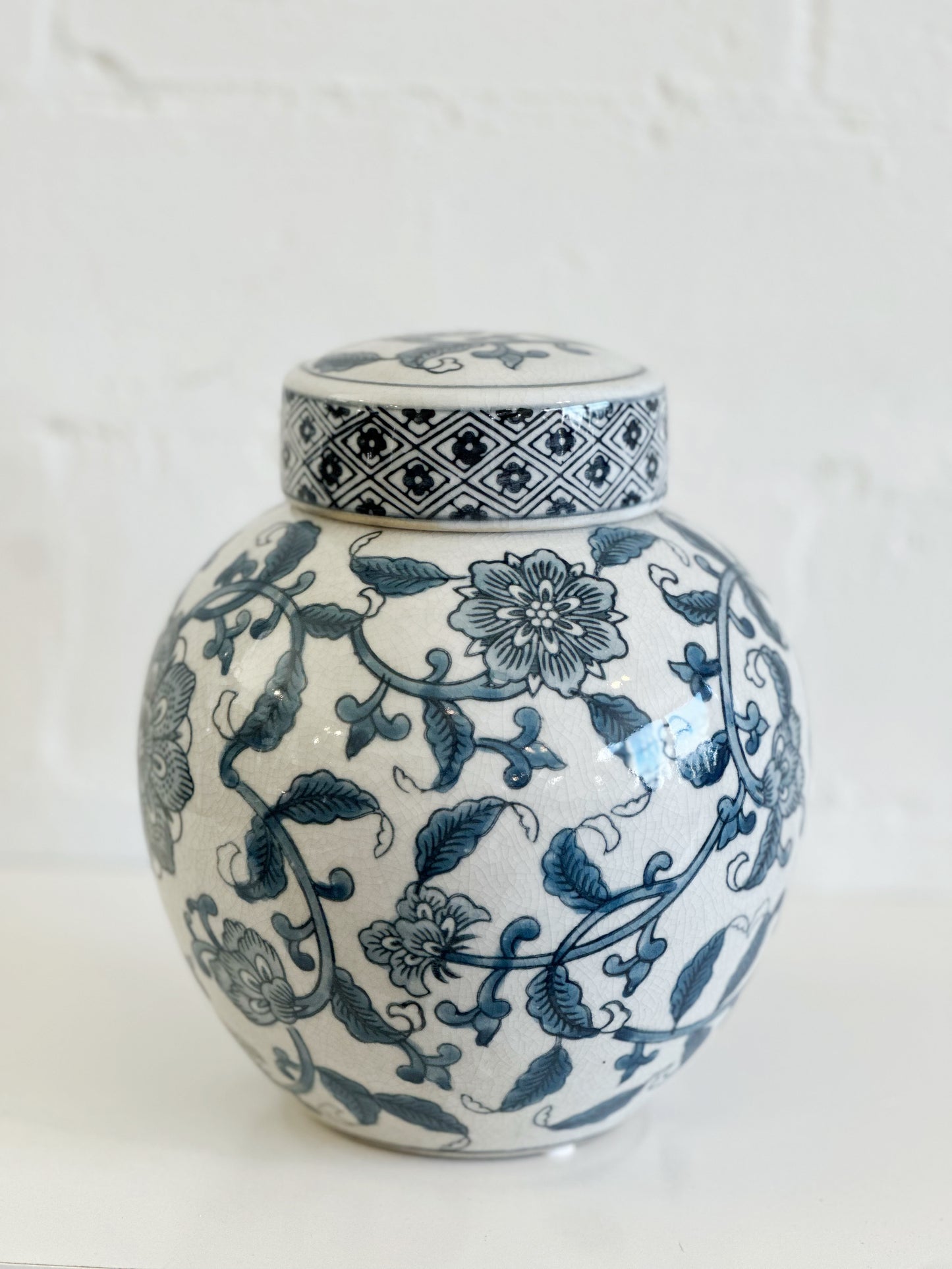 BLUE FLORAL GINGER JAR W/LID
