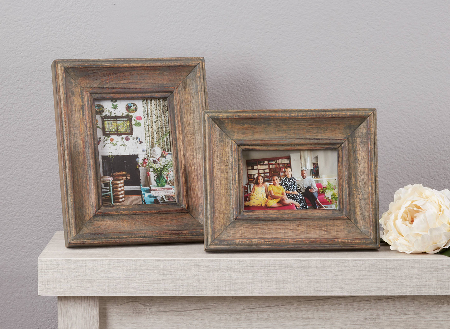 Distressed Wood Frame: Natural / 4"x6"
