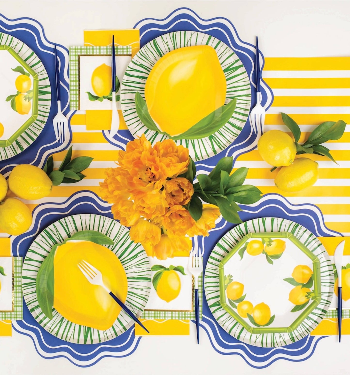 Navy Wavy Scallop Placemat