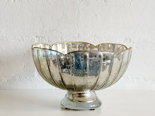 Metallic Fished Scalloped Bowl