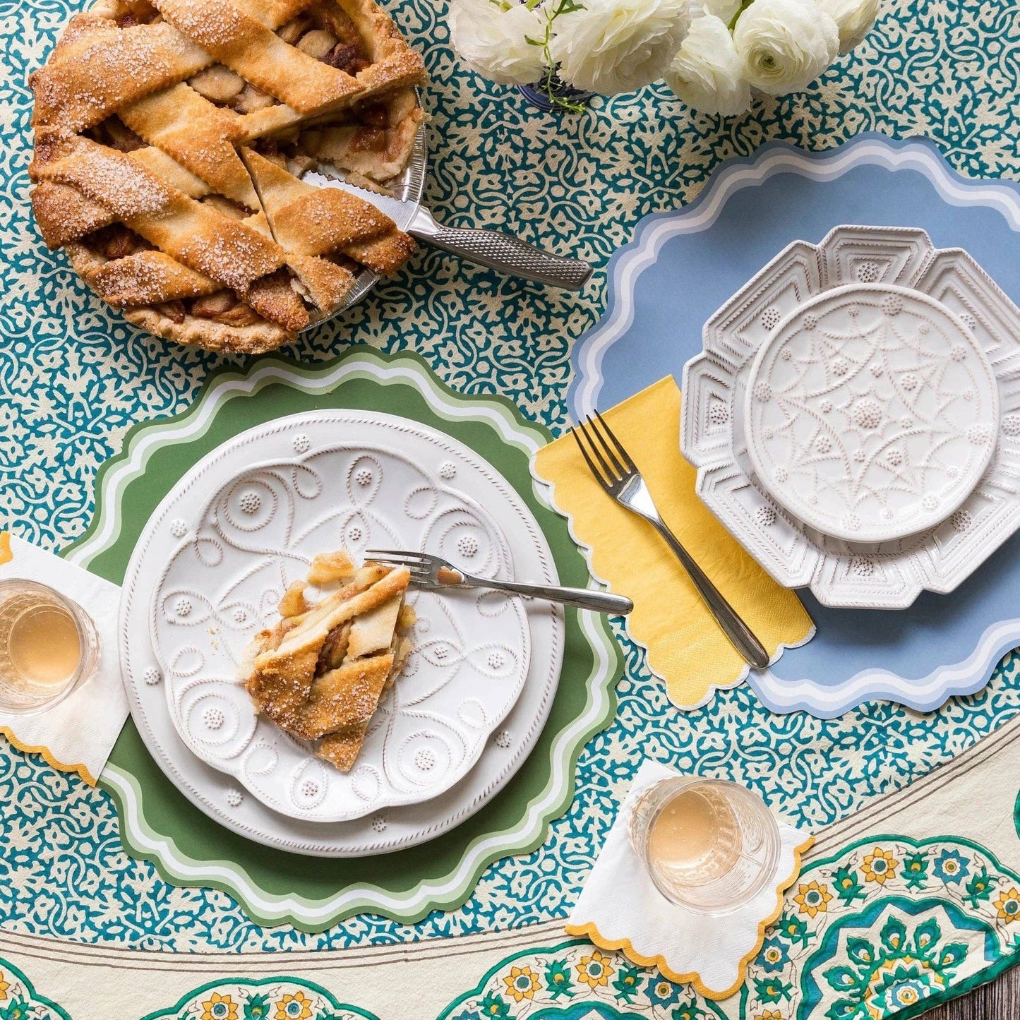 Blue Dusty Fancy Scallop Paper Placemats