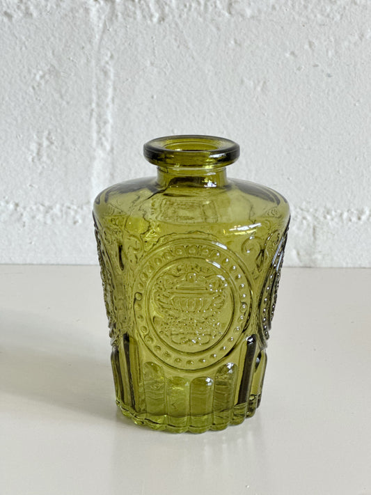 VINTAGE OLIVE GREEN GLASS BUD VASE