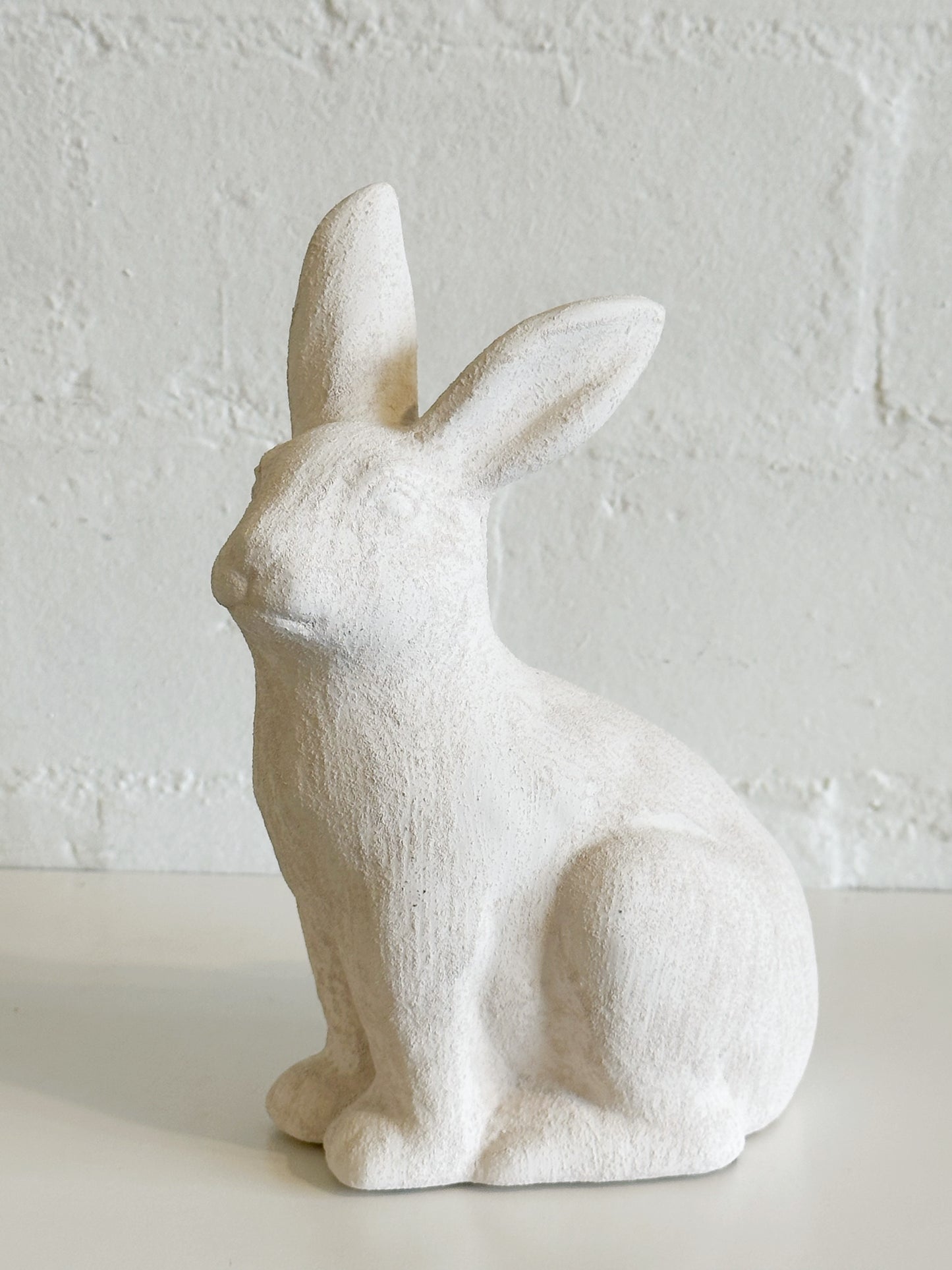 WHITE SITTING BUNNY