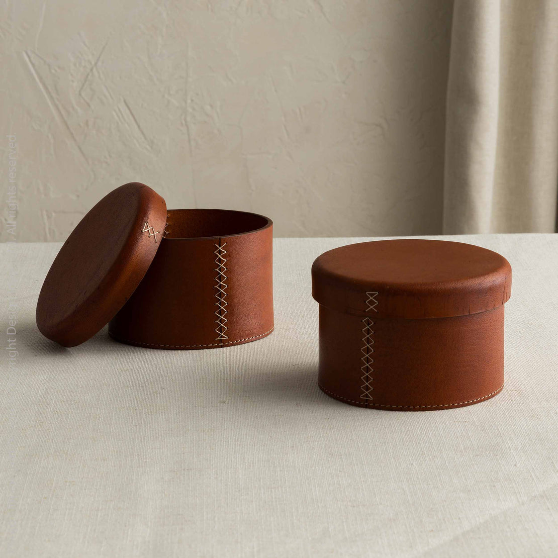 Birra round lidded box