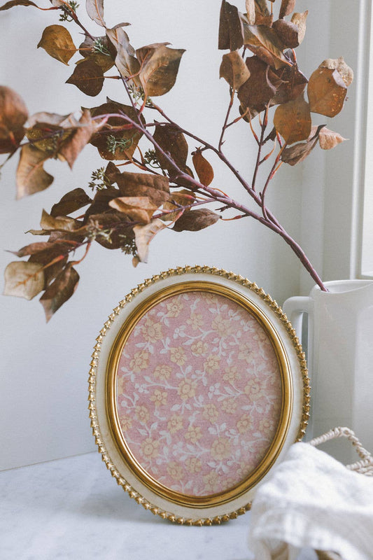 Cream and Gold Oval Photo Frame