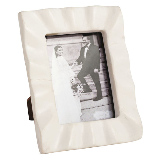 RECTANGLE RUFFLED MARBLE FRAME