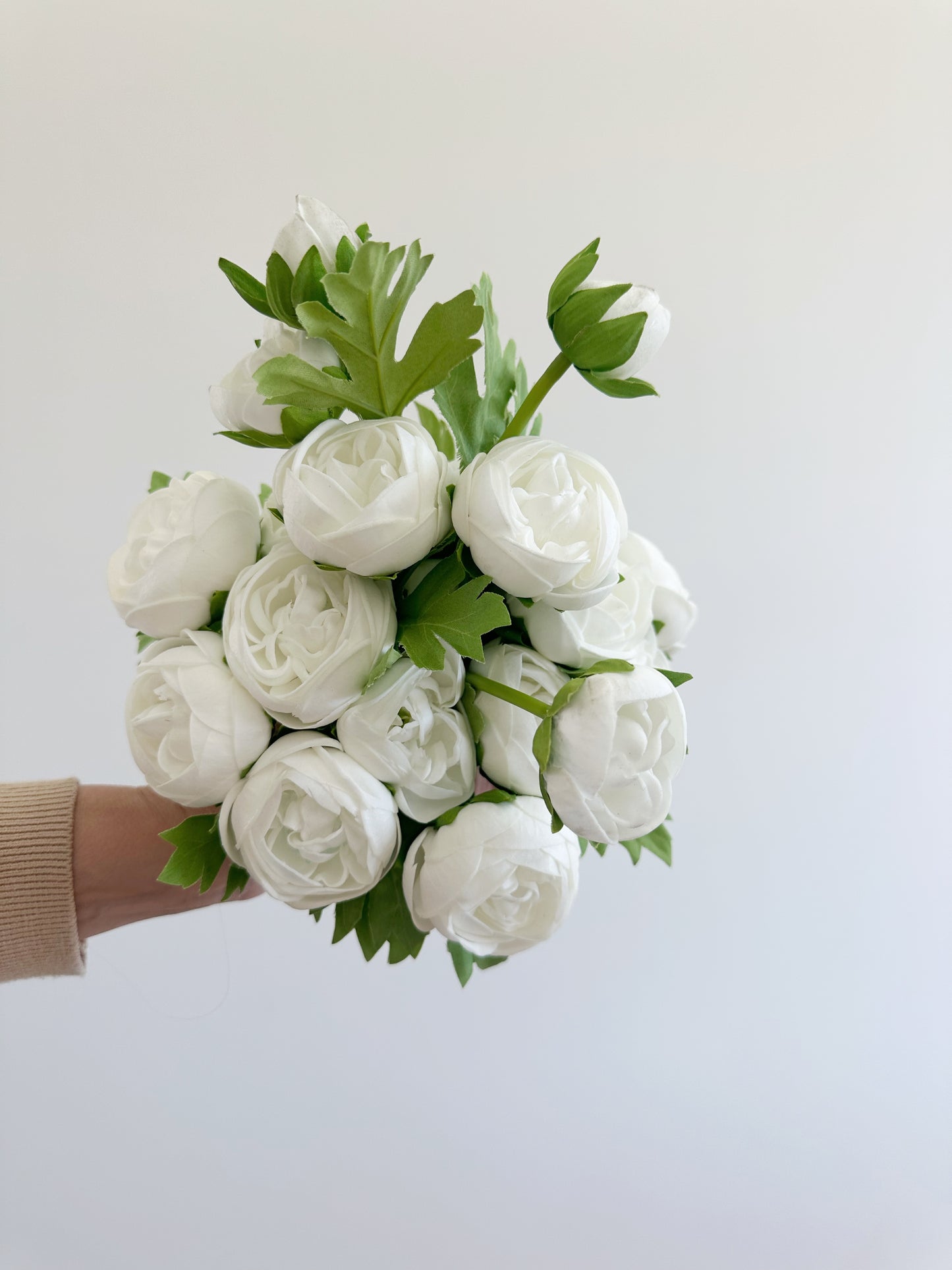WHITE REAL TOUCH RANUNCULUS BUNDLE