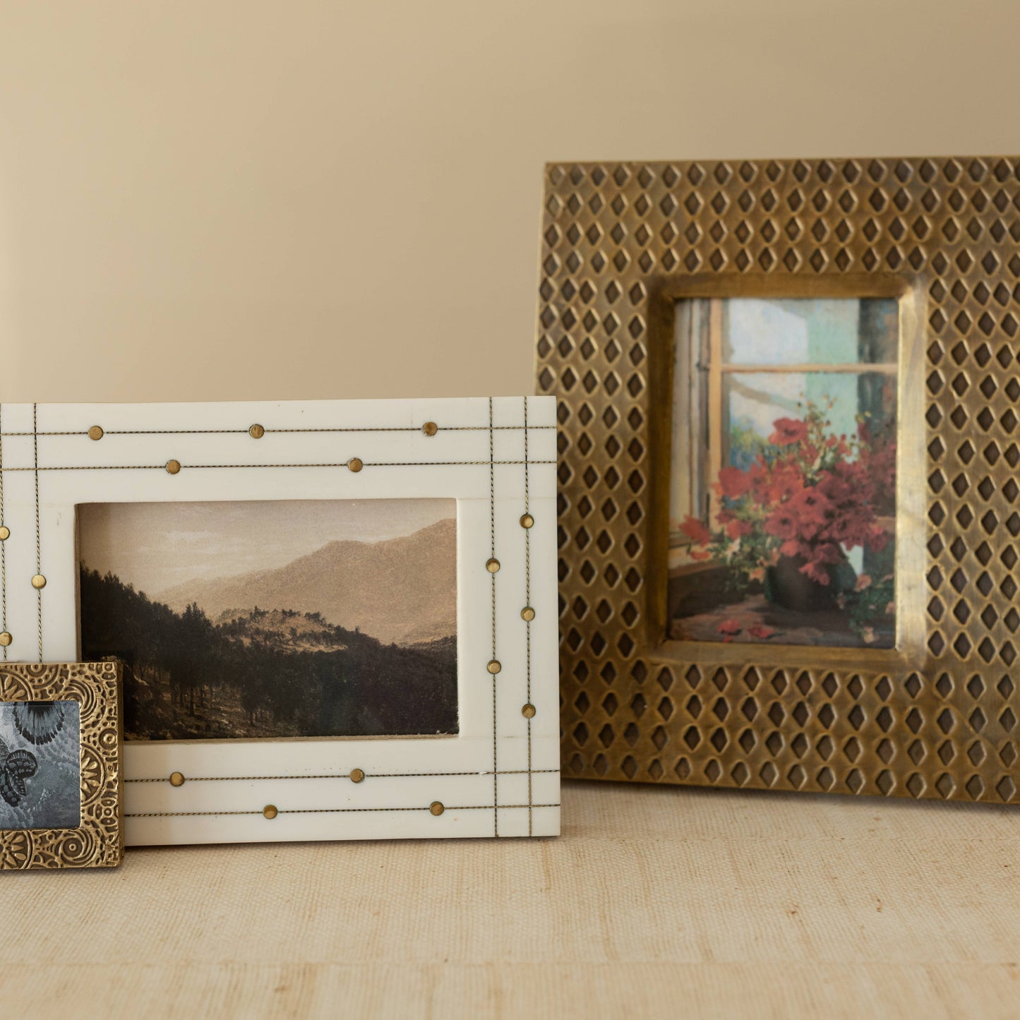4x6 Berlin Hammered Brass Diamond Photo Frame
