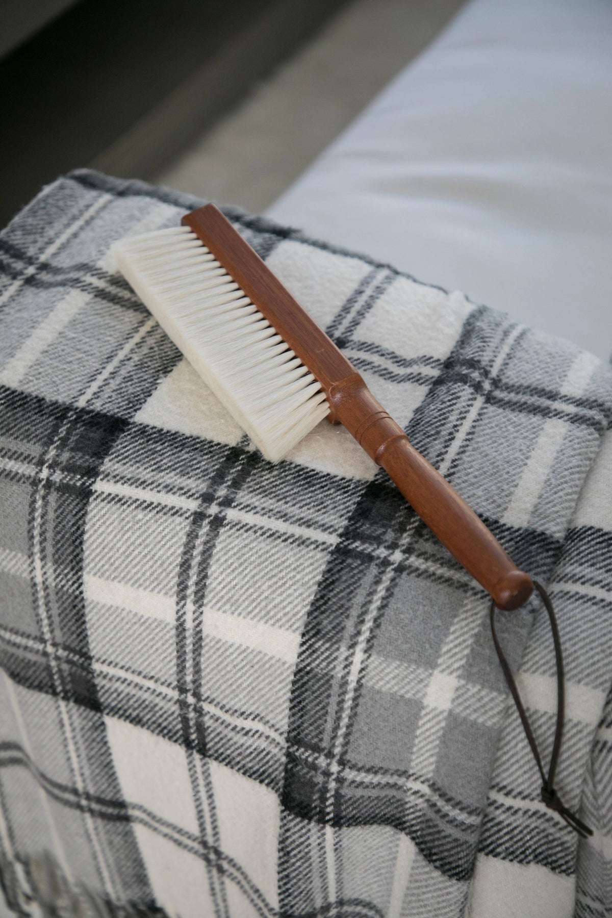 Wood Brush Soft Bristle: PP
